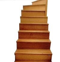 Scari interioare din lemn cu balustrada 